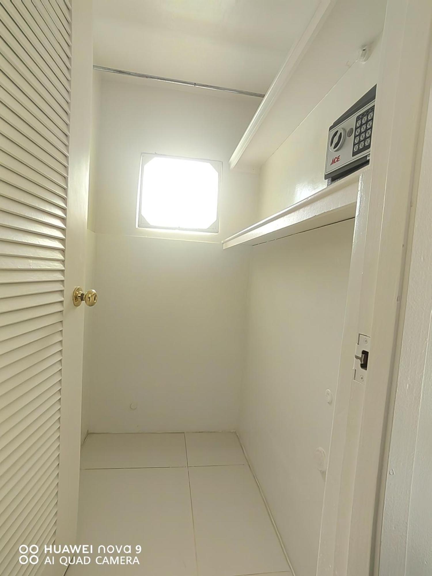 โรงแรมเมกาซา Balabag  ภายนอก รูปภาพ