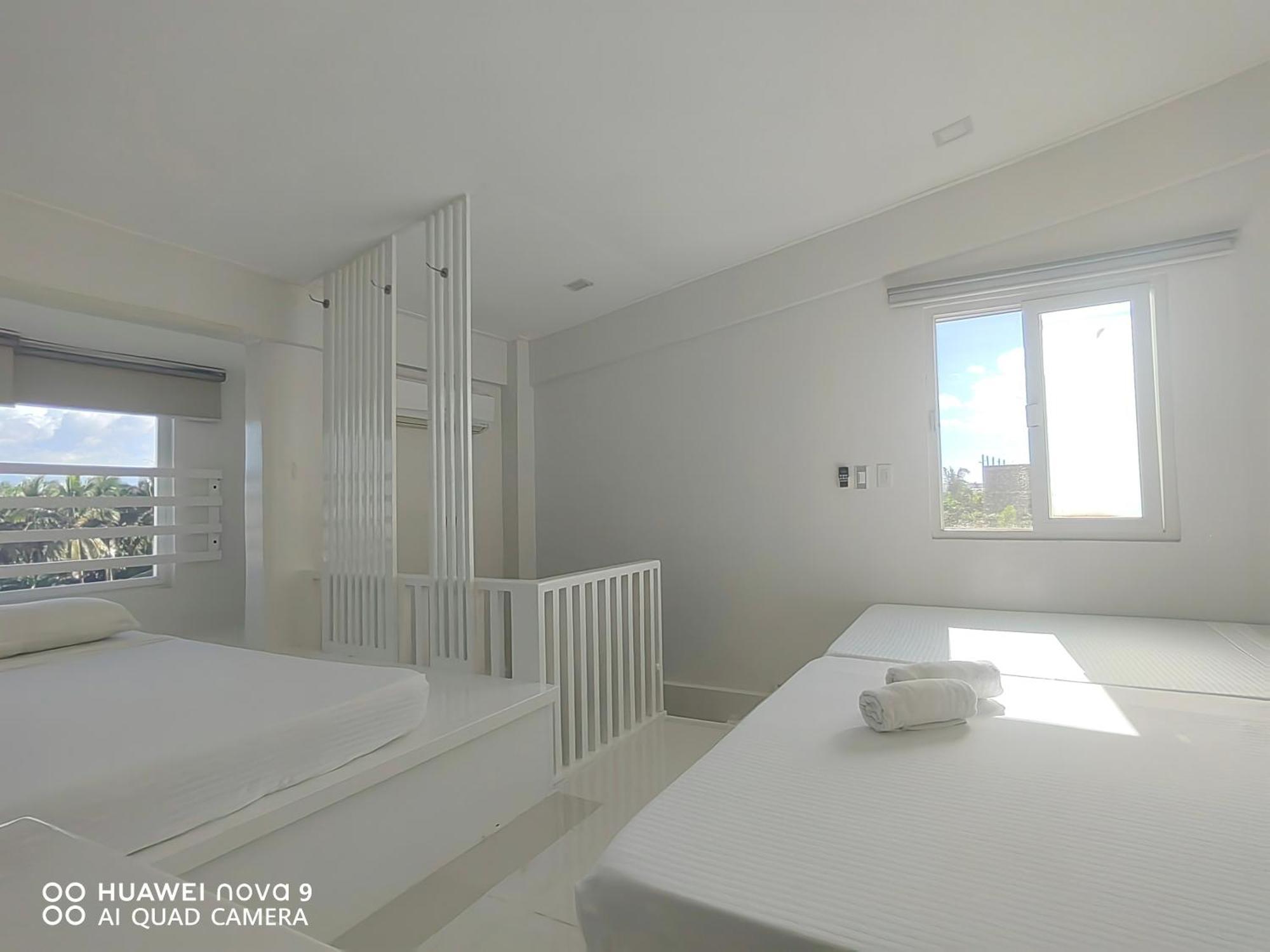 โรงแรมเมกาซา Balabag  ภายนอก รูปภาพ