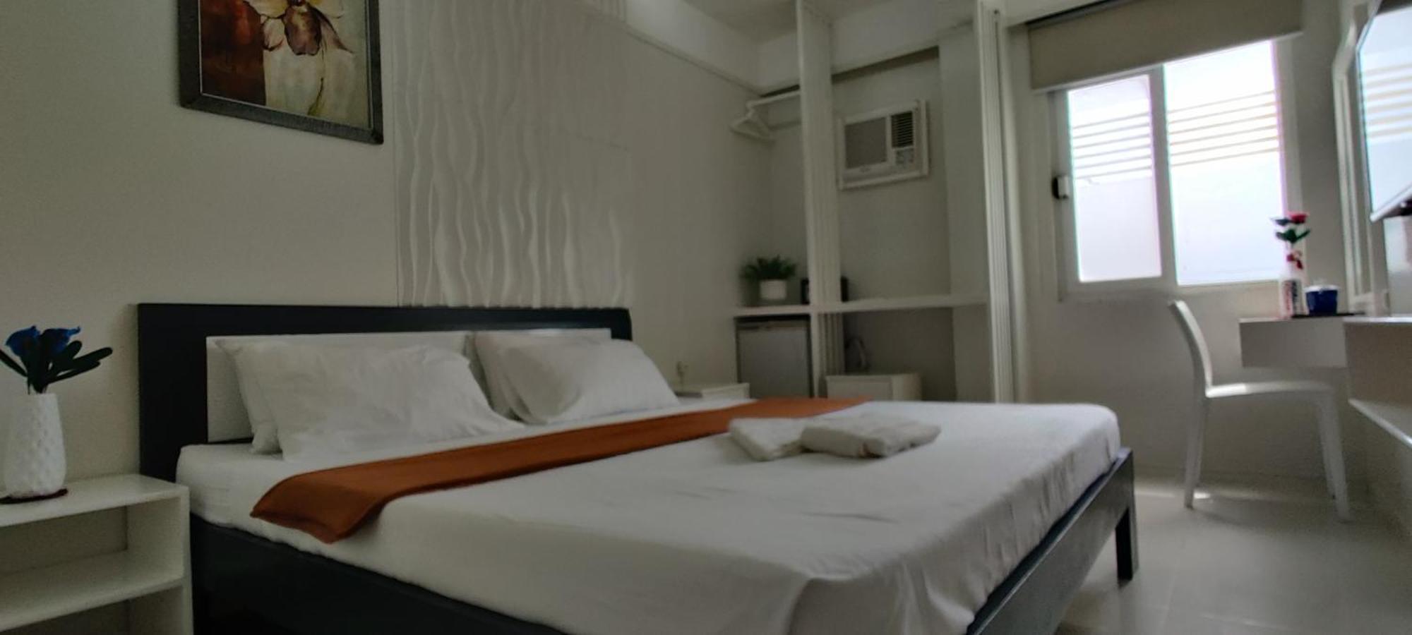 โรงแรมเมกาซา Balabag  ภายนอก รูปภาพ